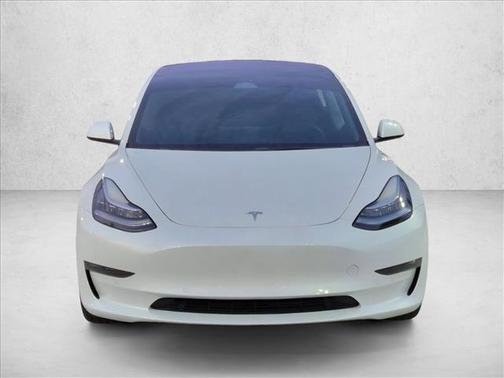 Pearl White Multi-Coat 2022 Tesla Model 3 Long Range