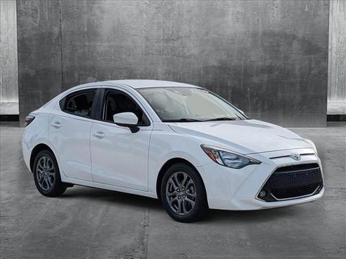 2019 Toyota Yaris Sedan LE