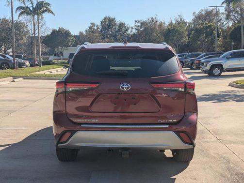 2021 Toyota Highlander Platinum