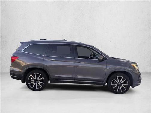 2019 Honda Pilot Touring 8-Passenger