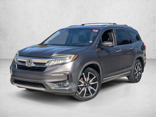 2019 Honda Pilot Touring 8-Passenger