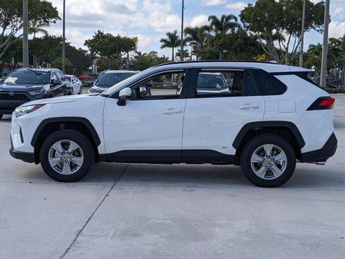 2025 Toyota RAV4 Hybrid LE