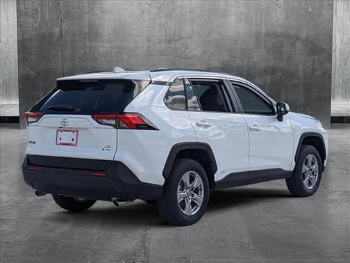2025 Toyota RAV4 Hybrid LE