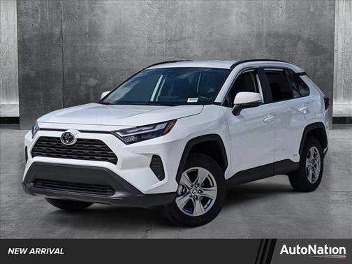 2025 Toyota RAV4 Hybrid LE
