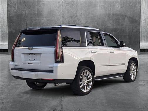 2020 Cadillac Escalade Luxury