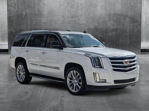 2020 Cadillac Escalade Luxury