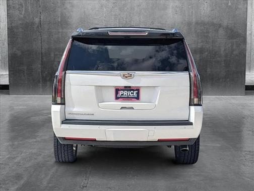 2020 Cadillac Escalade Luxury