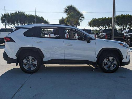 2024 Toyota RAV4 Hybrid LE