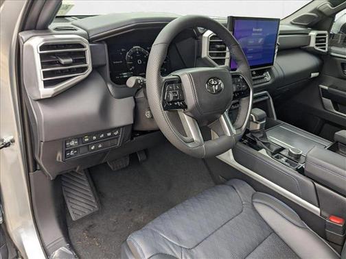 2025 Toyota Tundra Hybrid Platinum
