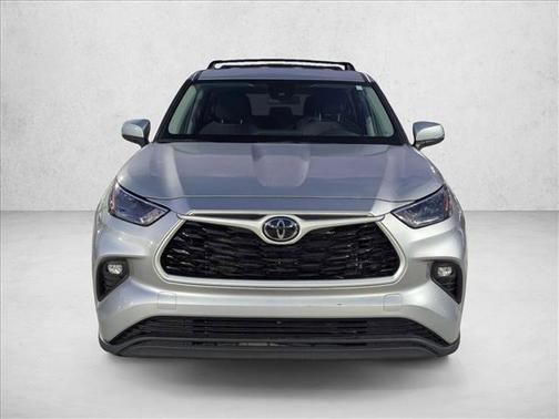 Celestial Silver Metallic 2023 Toyota Highlander LE