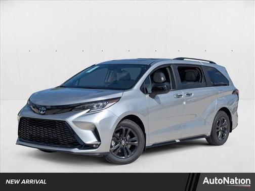 2025 Toyota Sienna XSE 7 Passenger