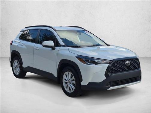 Wind Chill Pearl 2023 Toyota Corolla Cross LE