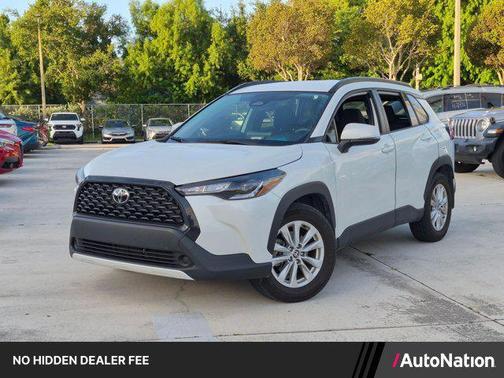 Wind Chill Pearl 2023 Toyota Corolla Cross LE