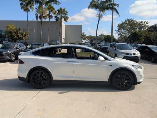 2019 Tesla Model X Long Range