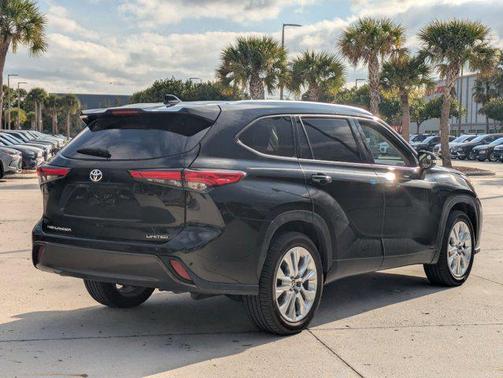 2021 Toyota Highlander Platinum