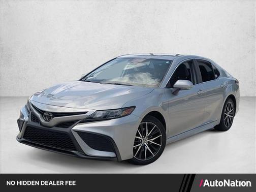 Celestial Silver Metallic 2023 Toyota Camry SE