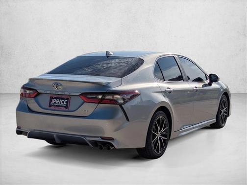 Celestial Silver Metallic 2023 Toyota Camry SE