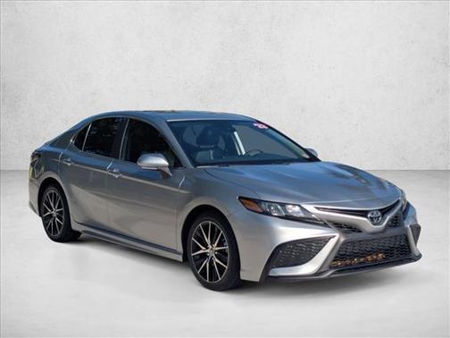 Celestial Silver Metallic 2023 Toyota Camry SE