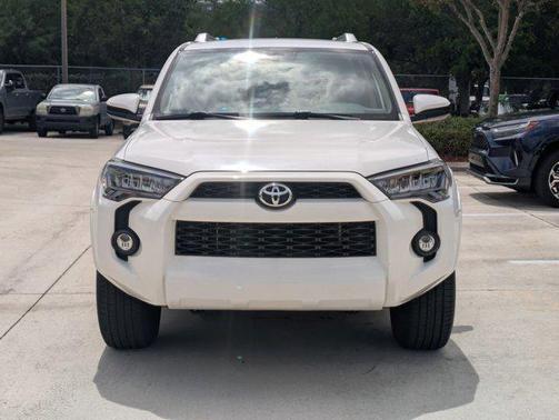 Super White 2015 Toyota 4Runner SR5