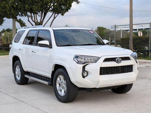 Super White 2015 Toyota 4Runner SR5