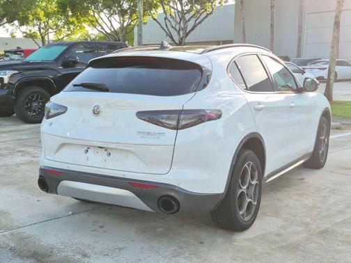 Milano White 2024 Alfa Romeo Stelvio Ti