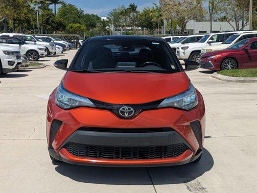 Hot Lava w/Black Roof 2020 Toyota C-HR XLE