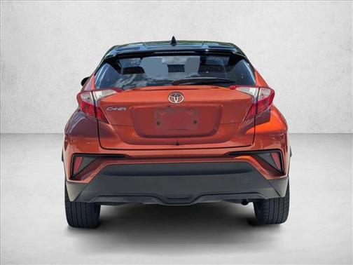 Hot Lava w/Black Roof 2020 Toyota C-HR XLE