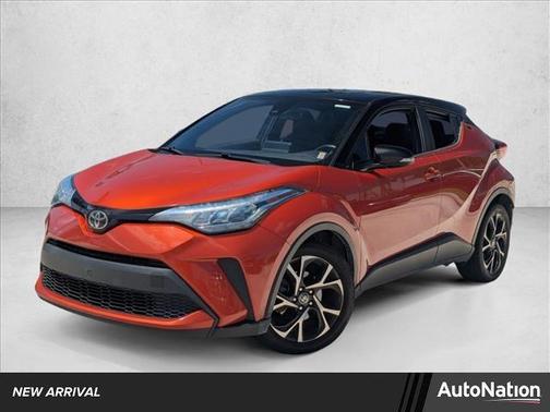 Hot Lava w/Black Roof 2020 Toyota C-HR XLE