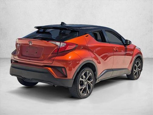 Hot Lava w/Black Roof 2020 Toyota C-HR XLE