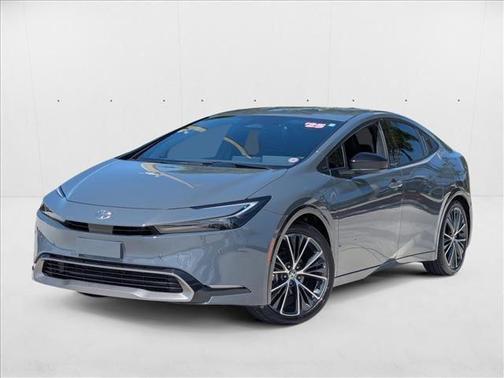 2025 Toyota Prius XLE