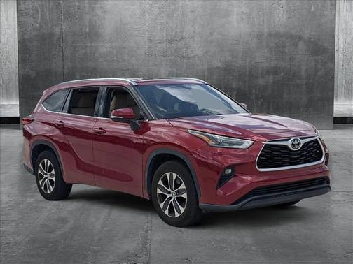 2021 Toyota Highlander XLE