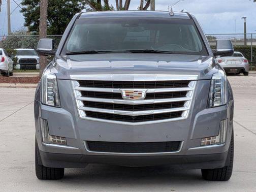2019 Cadillac Escalade ESV Luxury
