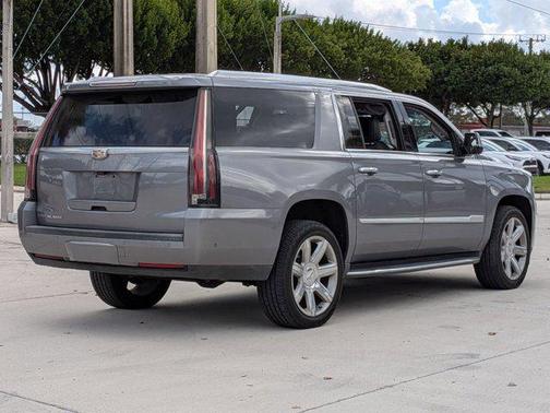 2019 Cadillac Escalade ESV Luxury