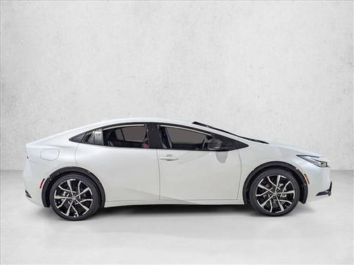 2025 Toyota Prius Plug-In Hybrid XSE