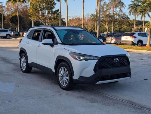 2023 Toyota Corolla Cross LE