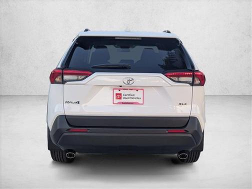 Ice Cap 2025 Toyota RAV4 XLE