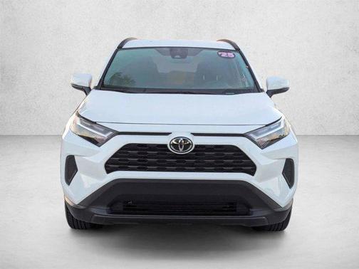 Ice Cap 2025 Toyota RAV4 XLE