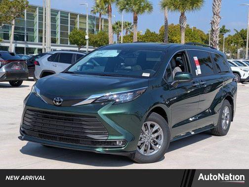 2026 Toyota Sienna XLE