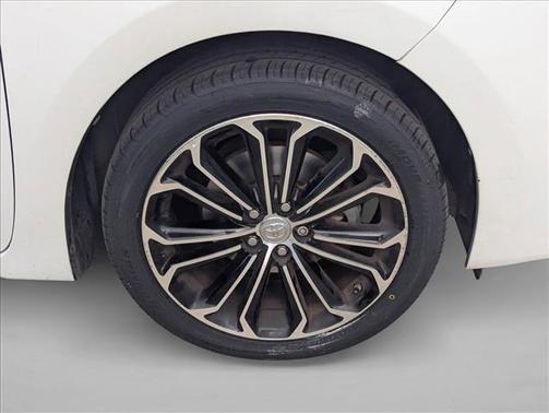 Super White 2016 Toyota Corolla S Plus