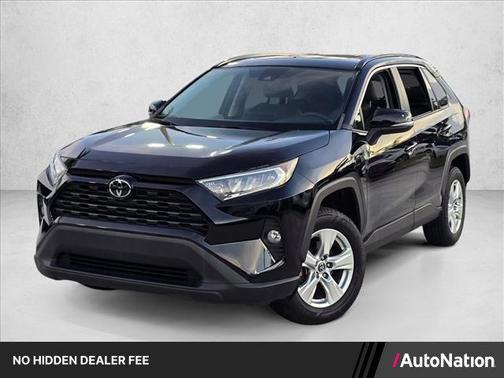 Midnight Black Metallic 2019 Toyota RAV4 XLE