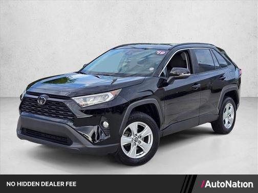 Midnight Black Metallic 2019 Toyota RAV4 XLE