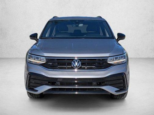 Platinum Gray Metallic 2024 Volkswagen Tiguan 2.0T SE R-Line Black