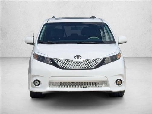 2014 Toyota Sienna SE
