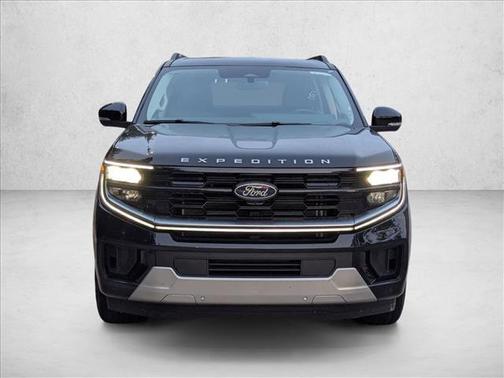 Agate Black Metallic 2026 Ford Expedition Max Platinum