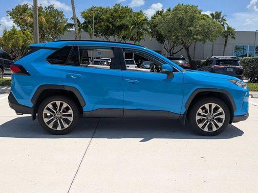 2019 Toyota RAV4 XLE Premium