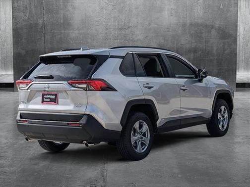 2025 Toyota RAV4 Hybrid LE
