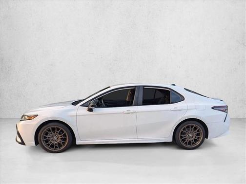 Ice Cap 2023 Toyota Camry SE