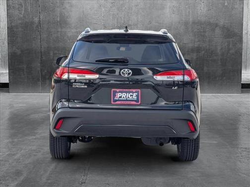 2022 Toyota Corolla Cross LE