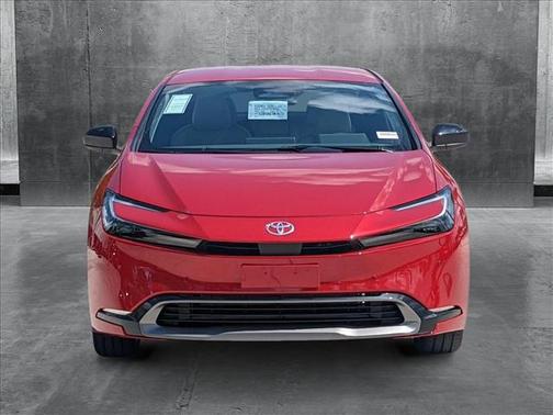 2025 Toyota Prius XLE