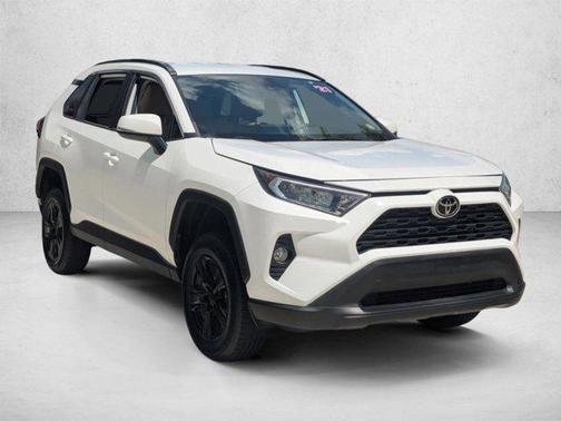 Super White 2021 Toyota RAV4 XLE